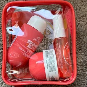 Sol de Janeiro Bom Dia Bright Body Wash Set - Vibrant Red